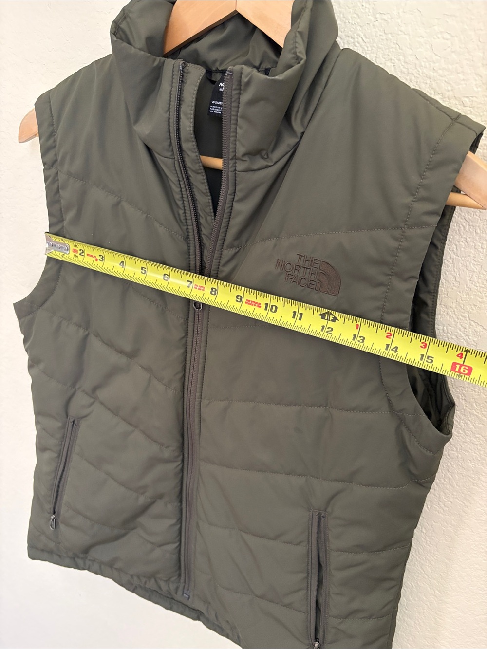 The North Face Olive Green Women’s Quilted Vest - Picture 11 of 11